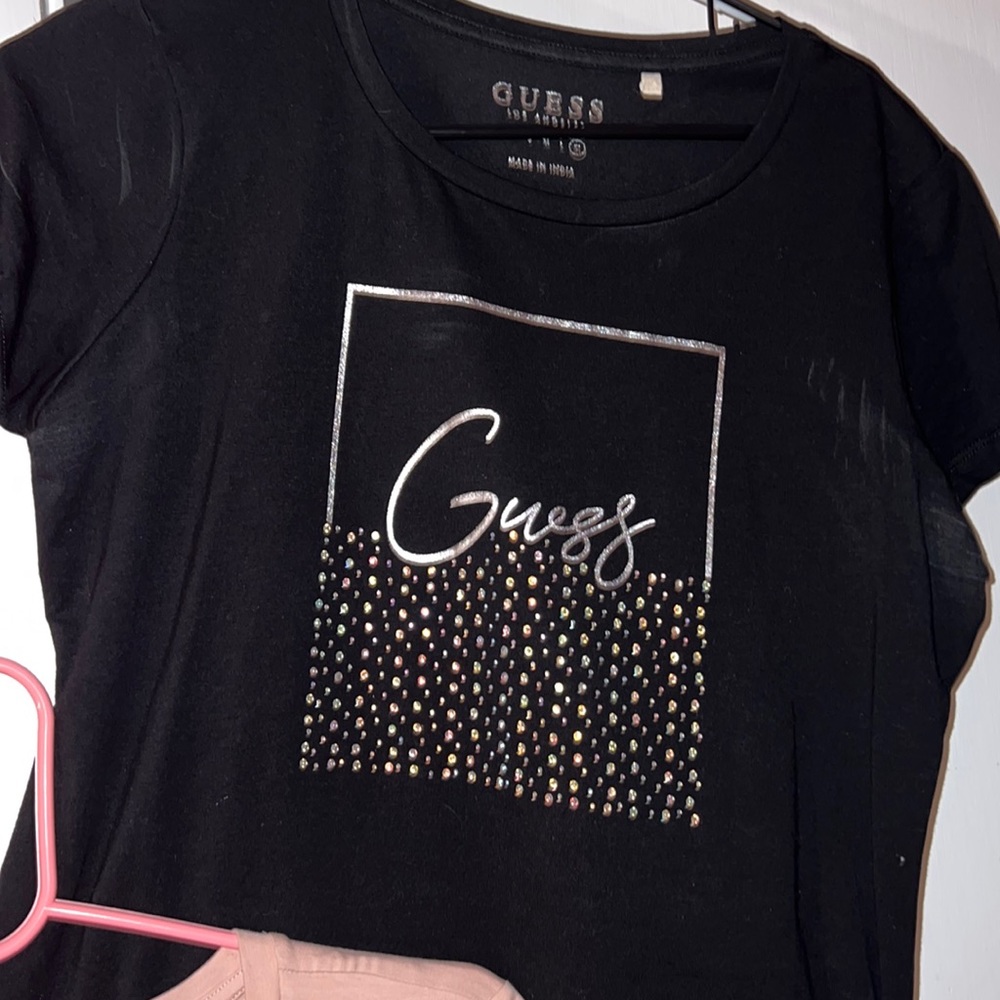 Black GUESS short sleeve tee
